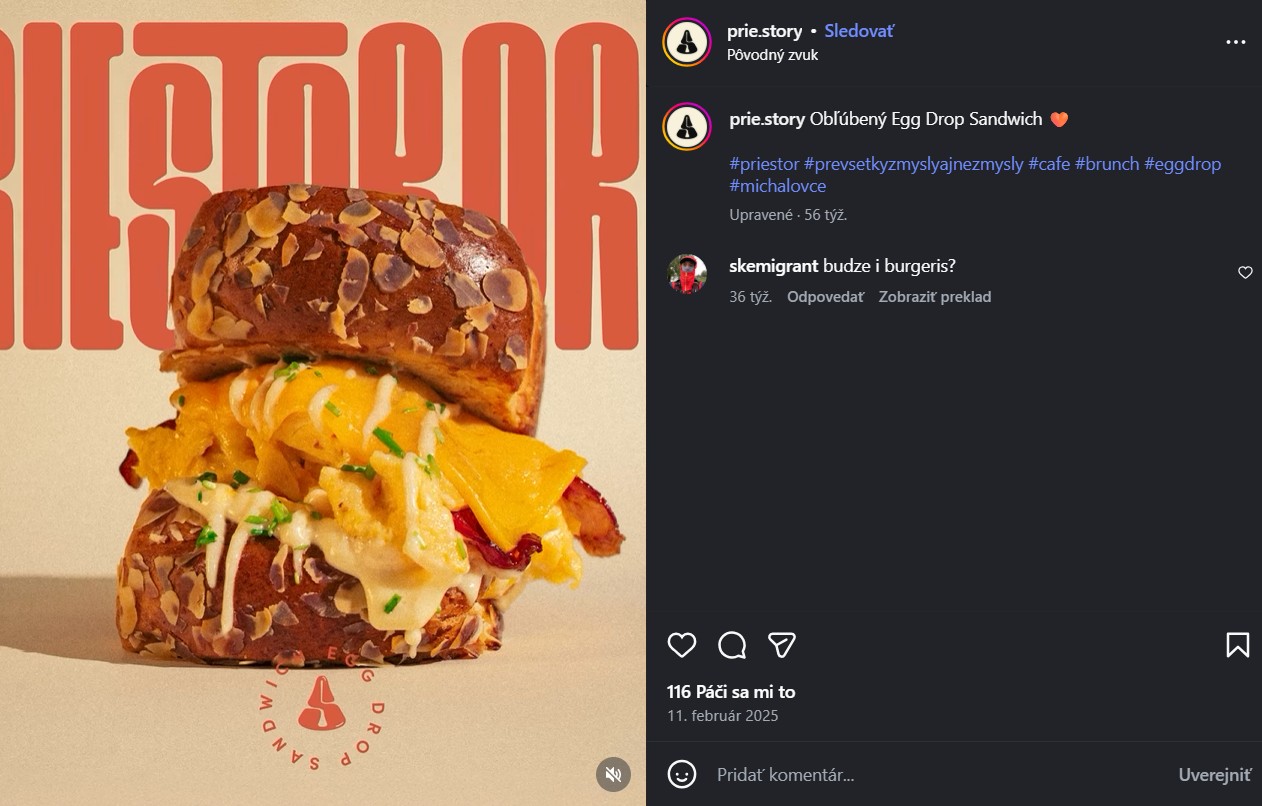 Raňajkový Egg Drop Sandwich v kavierni Priestor v Michalovciach Zdroj FOTO: instagram @prie.story